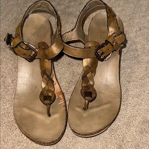 Women's Tan Sandals